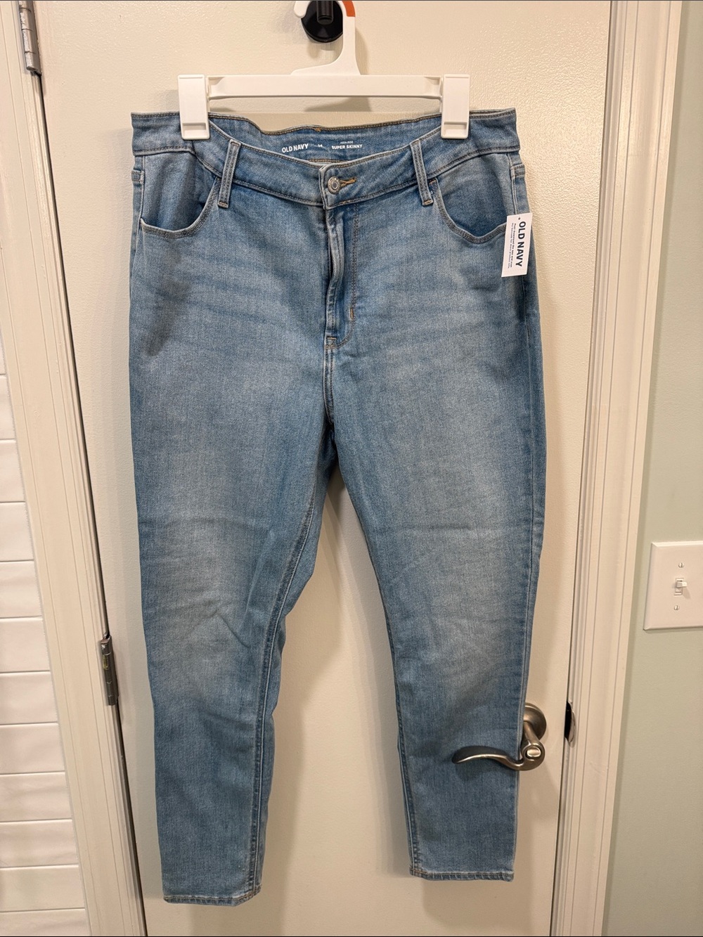 Old Navy Light Blue Skinny Jeans - Women's